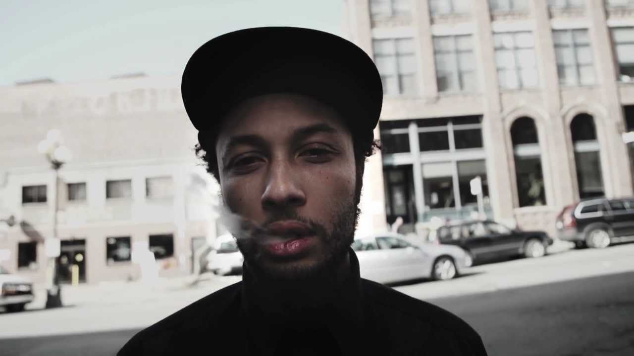 Listen to OCnotes' DJ mix for KEXP's Midnight in a Perfect World